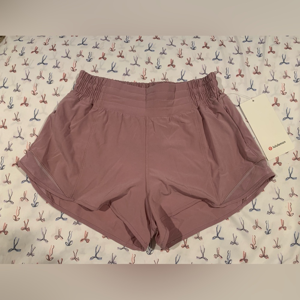 Lululemon Rose Blush Hottie Hot High Rise Lined Shorts 2.5 inseam